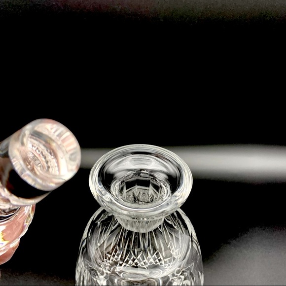 (PENDING) Vintage Waterford Crystal Lismore Decanter 10.75” 1970s EXCELLENT - Picture 6 of 16